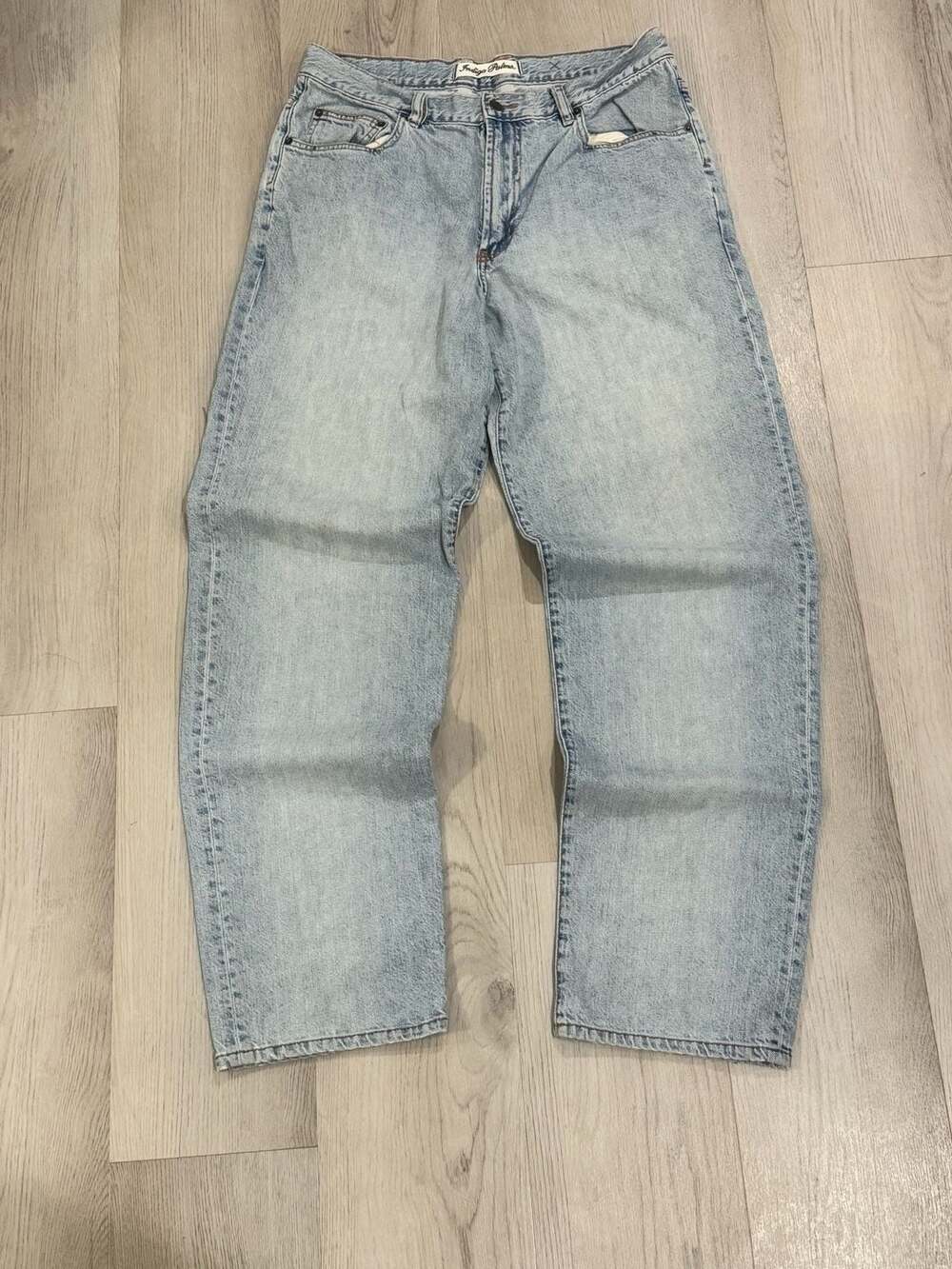 Tommy Bahama Indigo Palms Relaxed Fit Jeans Men’s 34x34 Light Wash Denim